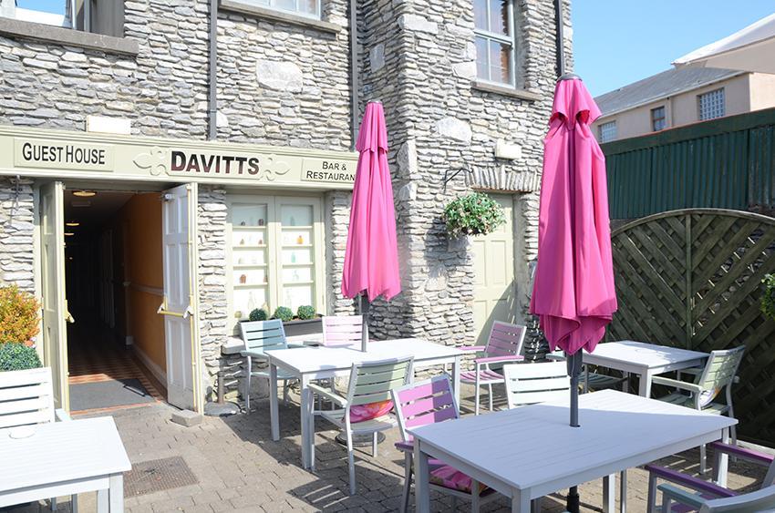 Davitts Guesthouse เคนแมร์ ภายนอก รูปภาพ
